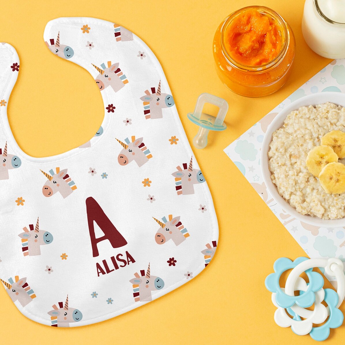 Personalisiertes Baby-Lätzchen mit Namen – Einhörner