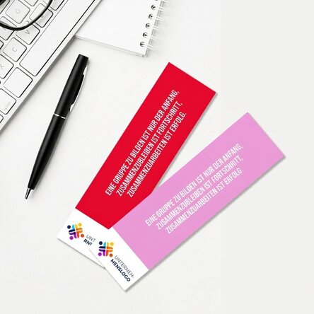 Personalisiertes Lesezeichen mit Text und Logo