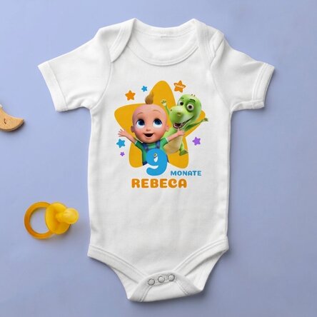 Personalisierter Kinder-Body zum Geburtstag mit Alter und Namen – TraLaLa
