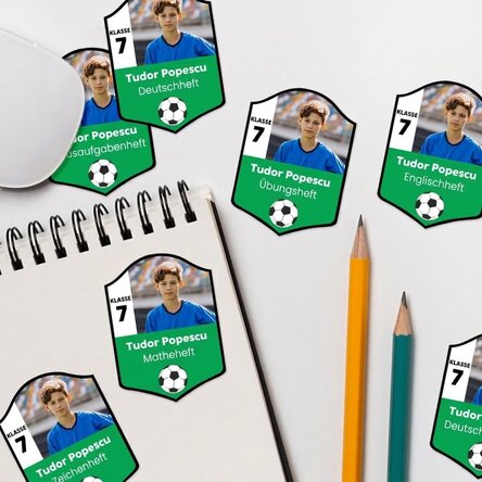 Set mit 9 personalisierten Aufklebern (selbstklebende Etiketten) – FIFA