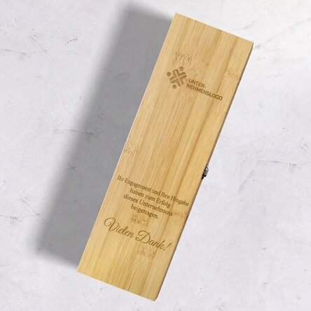Weinkiste aus Bambus mit Zubehör, personalisiert mit Logo und Text – Vielen Dank!