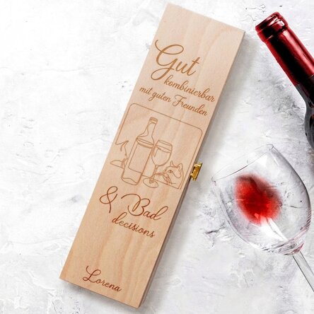 Personalisierte Weinkiste mit Text – Good friends
