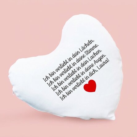 Personalisiertes Kissen in Herzform – „I'm in love with you“