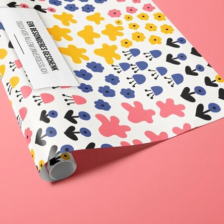 Individuell gestaltetes Geschenkpapier mit Text – Buntes Motiv