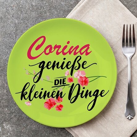 Personalisierter Teller mit Schriftzug – Enjoy the little things