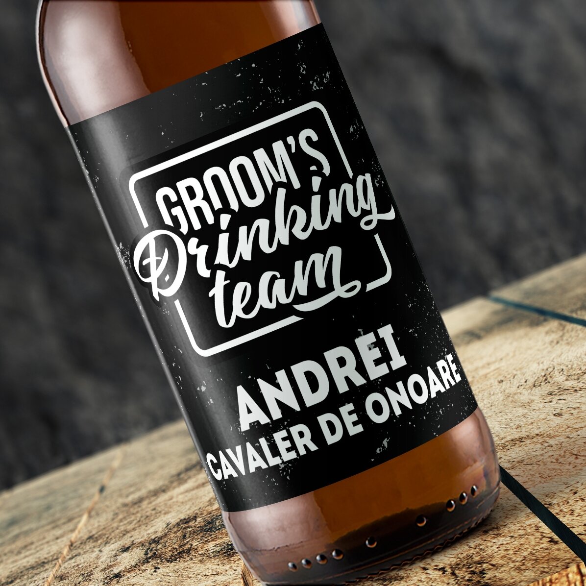 Individuell bedrucktes Bier für den Junggesellenabschied – Groom