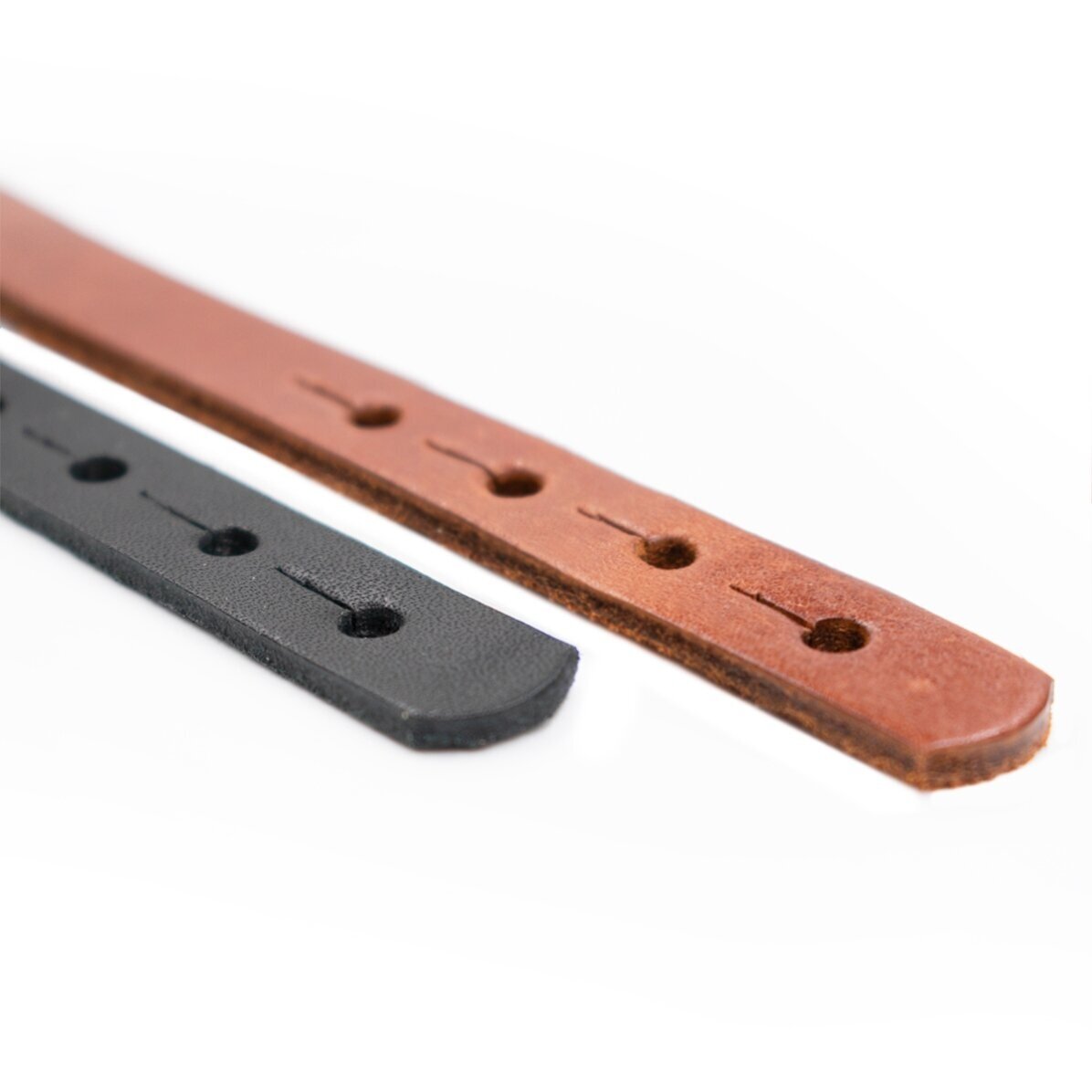 Personalisiertes Lederarmband mit Namen und Datum – Herz
