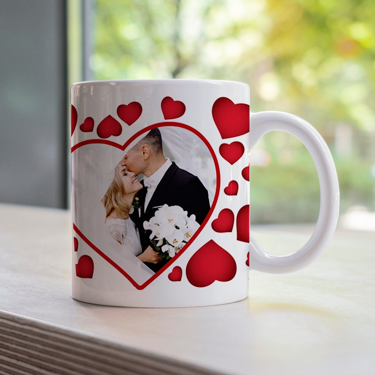 Personalisierte Tasse mit Herzchen und einem Foto