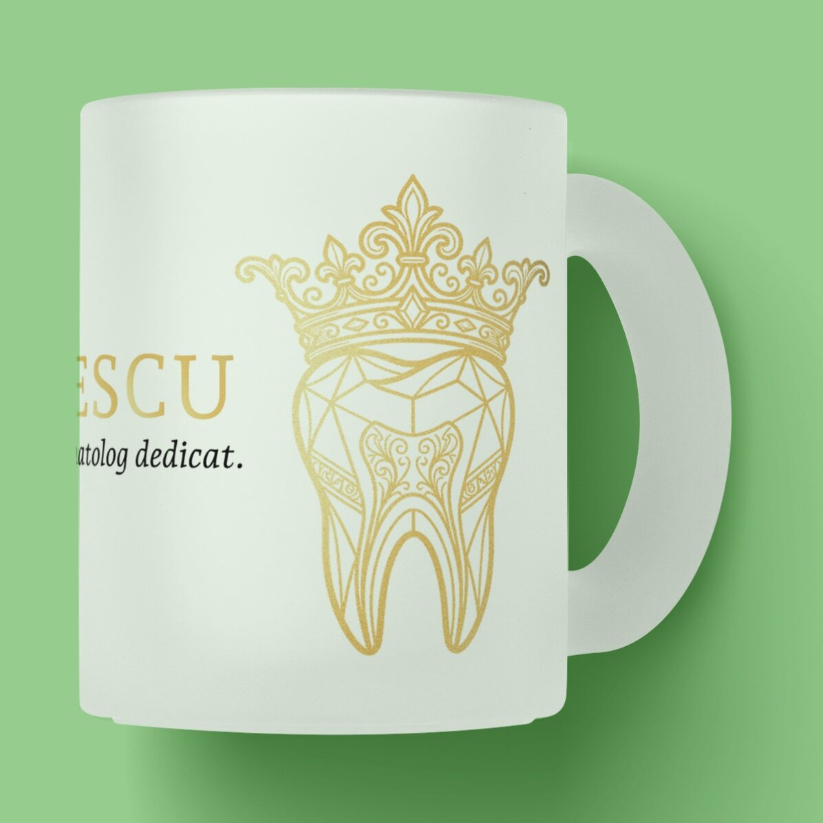 Personalisierte Tasse mit Text – Golden Dentist