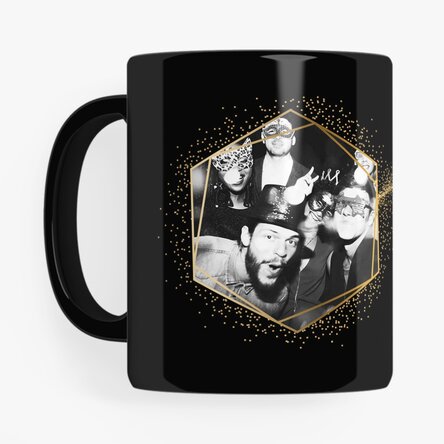 Personalisierte schwarze Tasse mit 2 Fotos