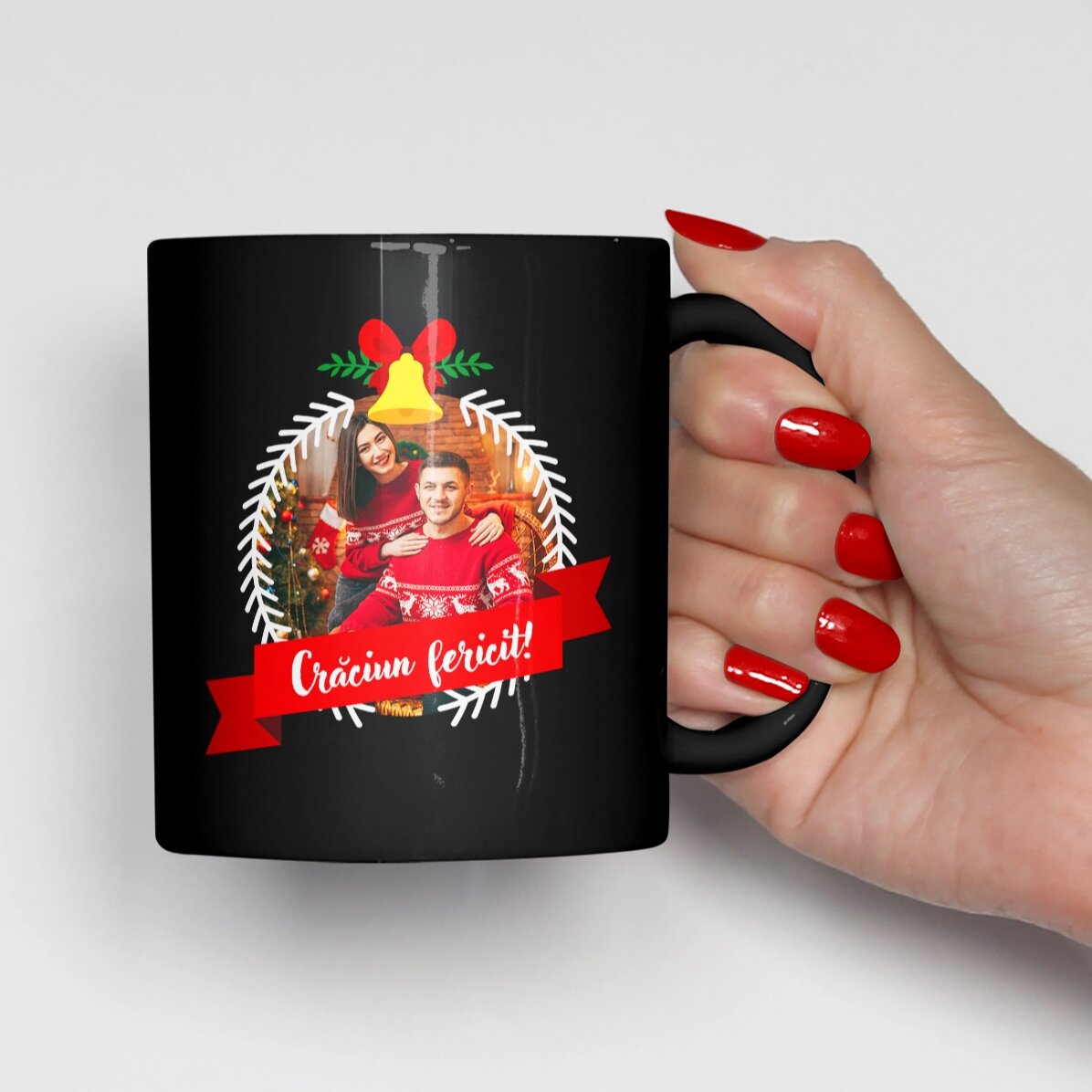 Personalisierte schwarze Tasse mit Foto und Text – Merry Christmas