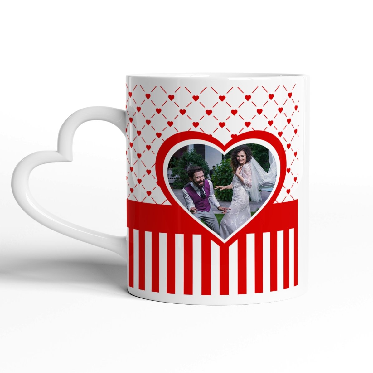 Personalisierte Tasse #love mit Foto und Text – Modell mit herzförmigem Henkel