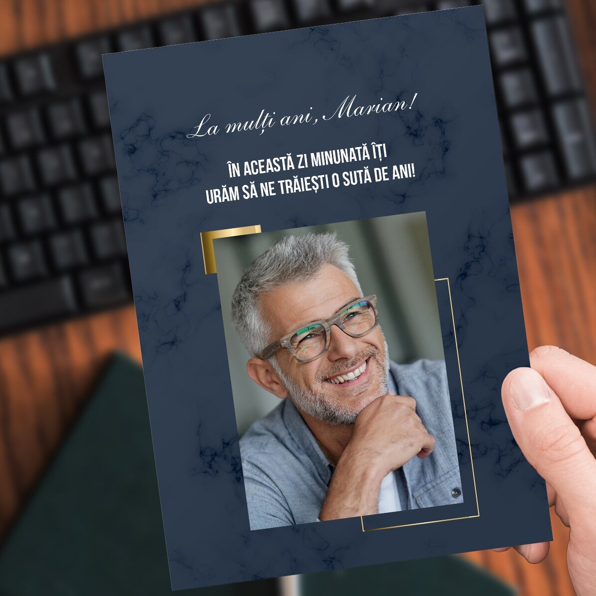 Personalisierte Karte mit einem Foto und einer Botschaft für ihn