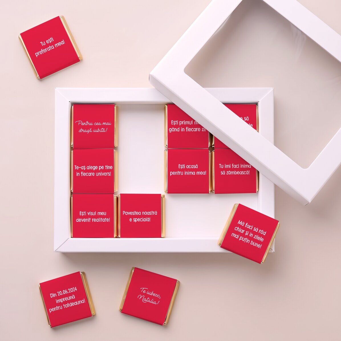 Geschenkbox mit 12 personalisierten Mini-Pralinen mit Botschaften