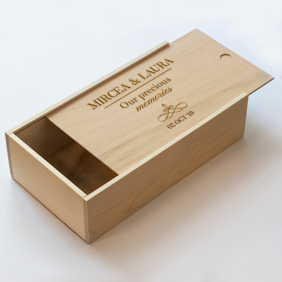 Personalisierte Geschenkbox aus Holz – Memories