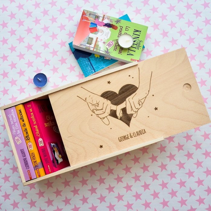 Personalisierte Geschenkbox aus Holz – Eine Geschichte zu zweit