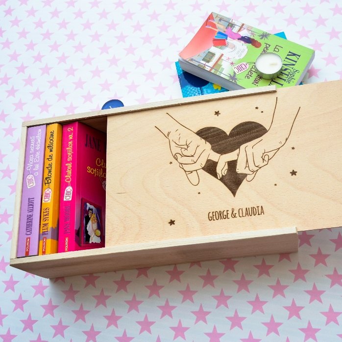 Personalisierte Geschenkbox aus Holz – Eine Geschichte zu zweit