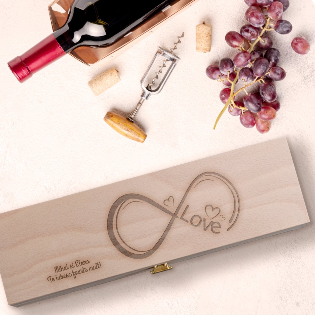Personalisierte Weinkiste – Infinite Love
