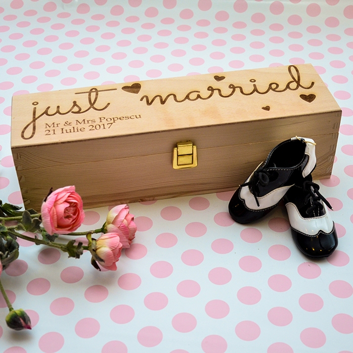 Personalisierte Weinkiste – „Just Married“
