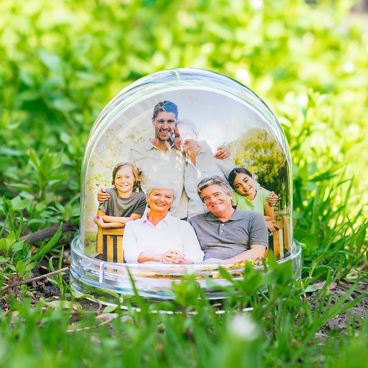 Personalisierte Schreibtischkugel mit Foto und Text – Frohe Ostern!