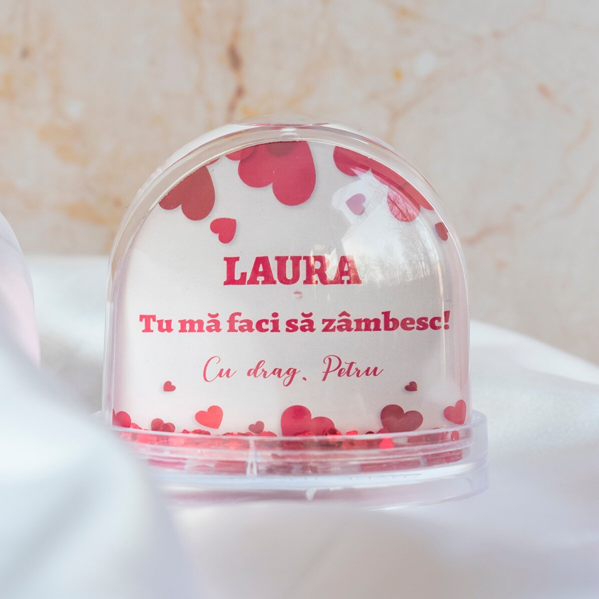 Personalisierte Schreibtischkugel mit Foto und Text – „You make me smile“