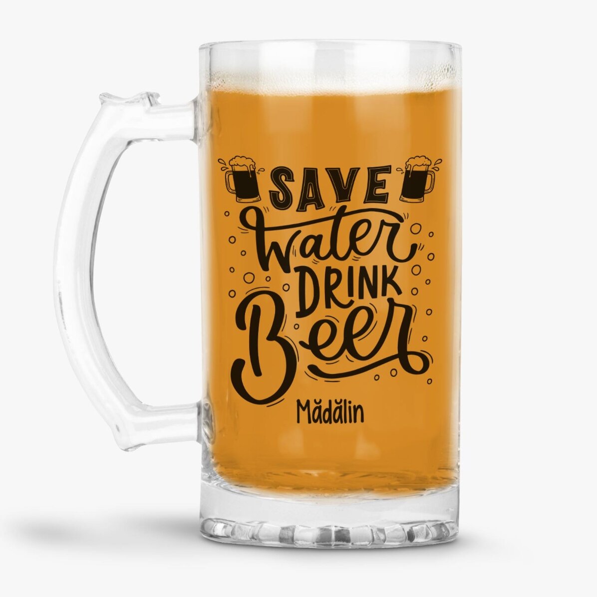 Personalisierter Bierkrug mit der Aufschrift „Save Water, Drink Beer“