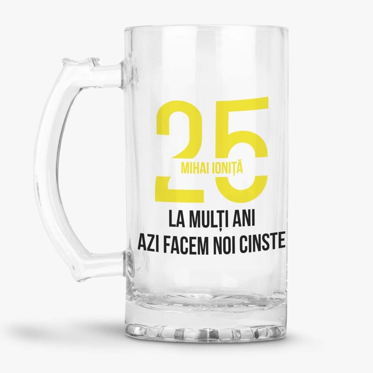 Personalisierter Bierkrug mit Text zum Geburtstag