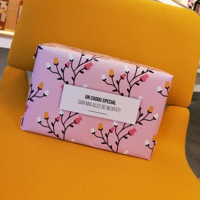 Individuell gestaltetes Geschenkpapier mit Text in einem Rahmen – Herbstmotiv