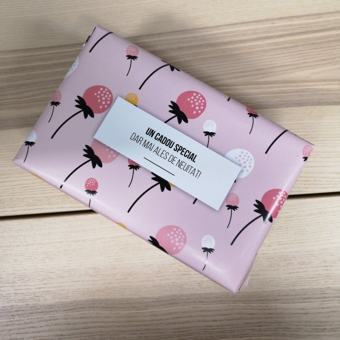 Individuell gestaltetes Geschenkpapier mit Text – Rosa Herbst