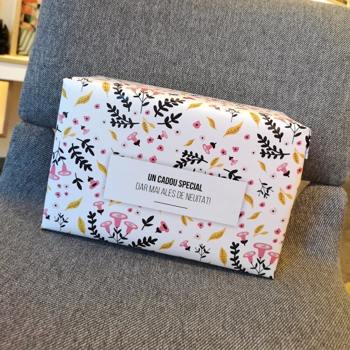 Individuell gestaltetes Geschenkpapier mit Text – Herbstliches Motiv