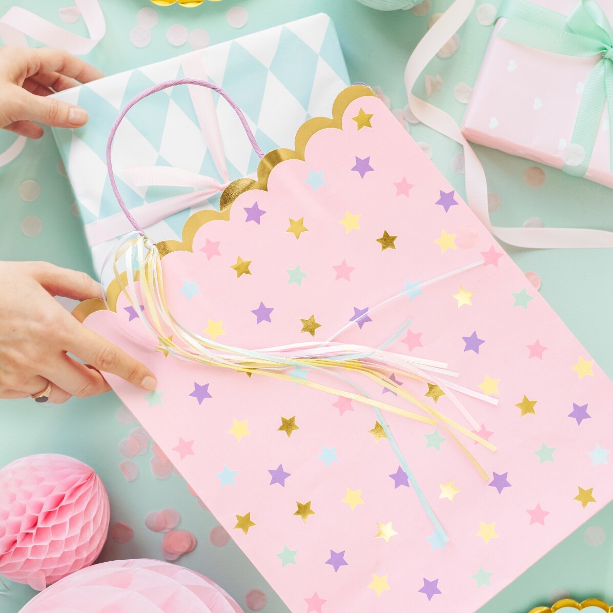 Geschenkpapier – bunte Mischung