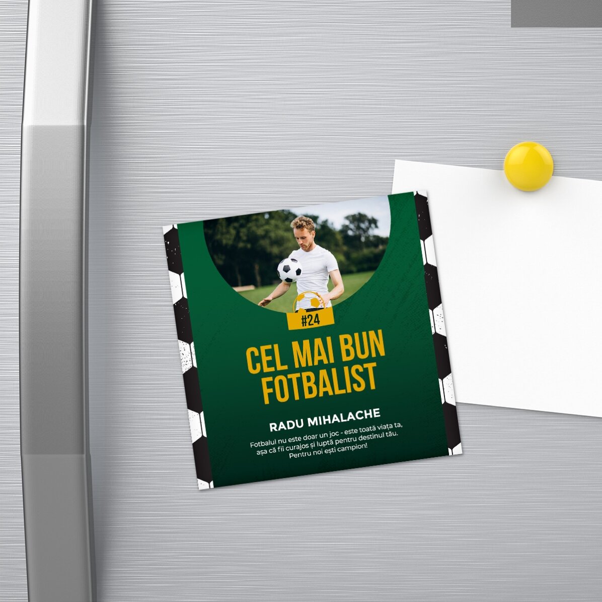 Individuell gestalteter 10x10-Magnet mit Foto und Text – Fußball