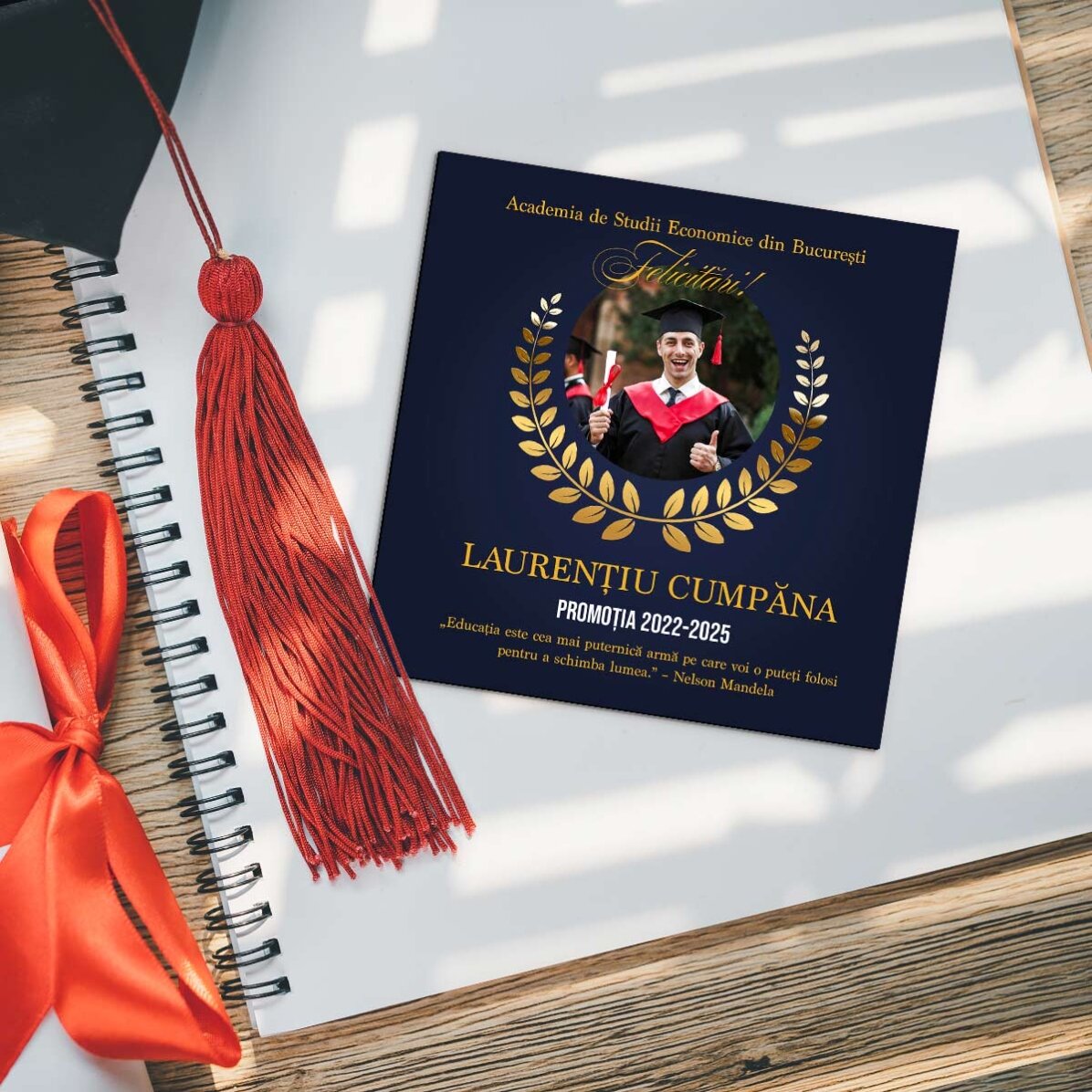 Individuell gestalteter 10x10-Magnet mit Foto und Text zum Schulabschluss