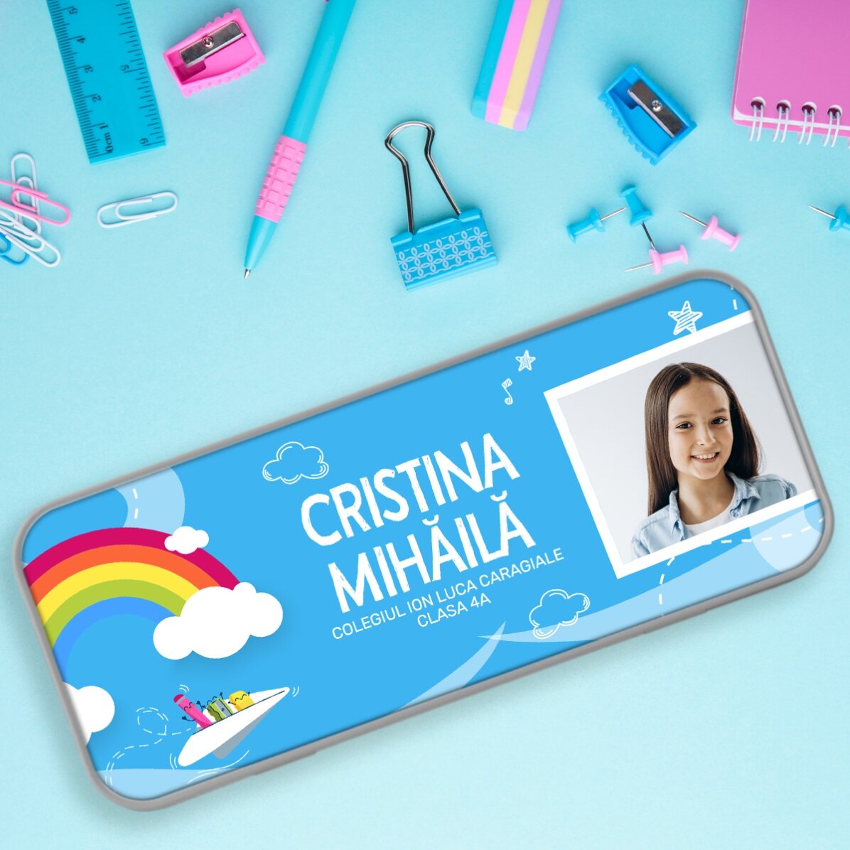 Personalisiertes Federmäppchen mit Foto und Text – Regenbogen-Motiv