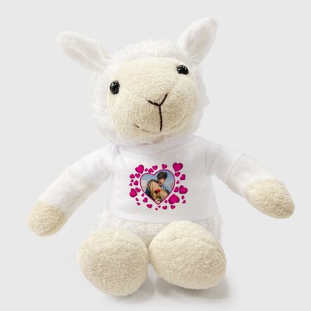 Plus ein personalisiertes Schaf mit rosa Herzchen und einem Foto