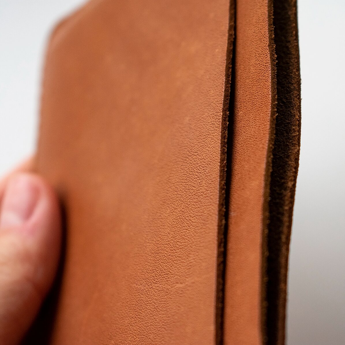 Personalisierte Lederbrieftasche mit Namen
