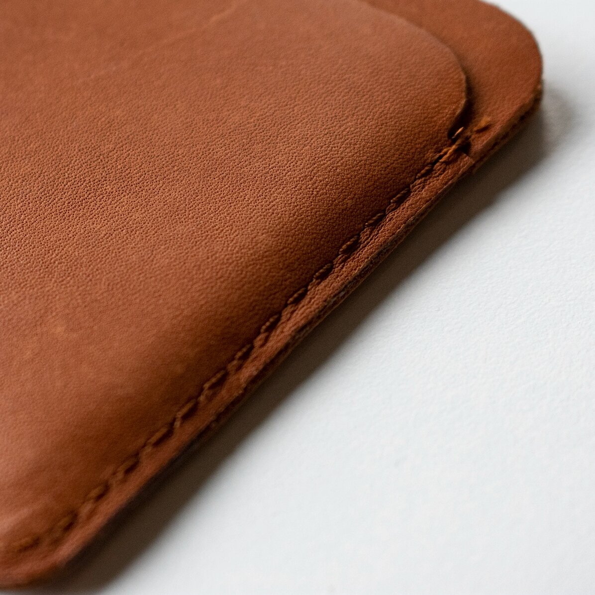 Personalisierte Lederbrieftasche mit Initialen