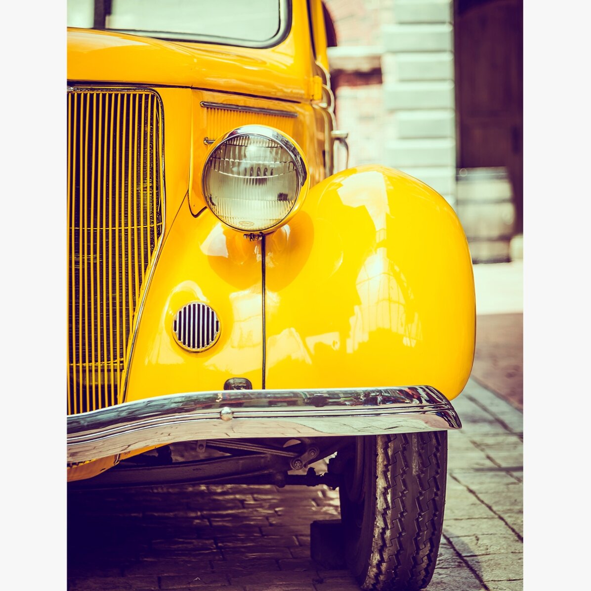Poster: Gelbes Oldtimer-Auto