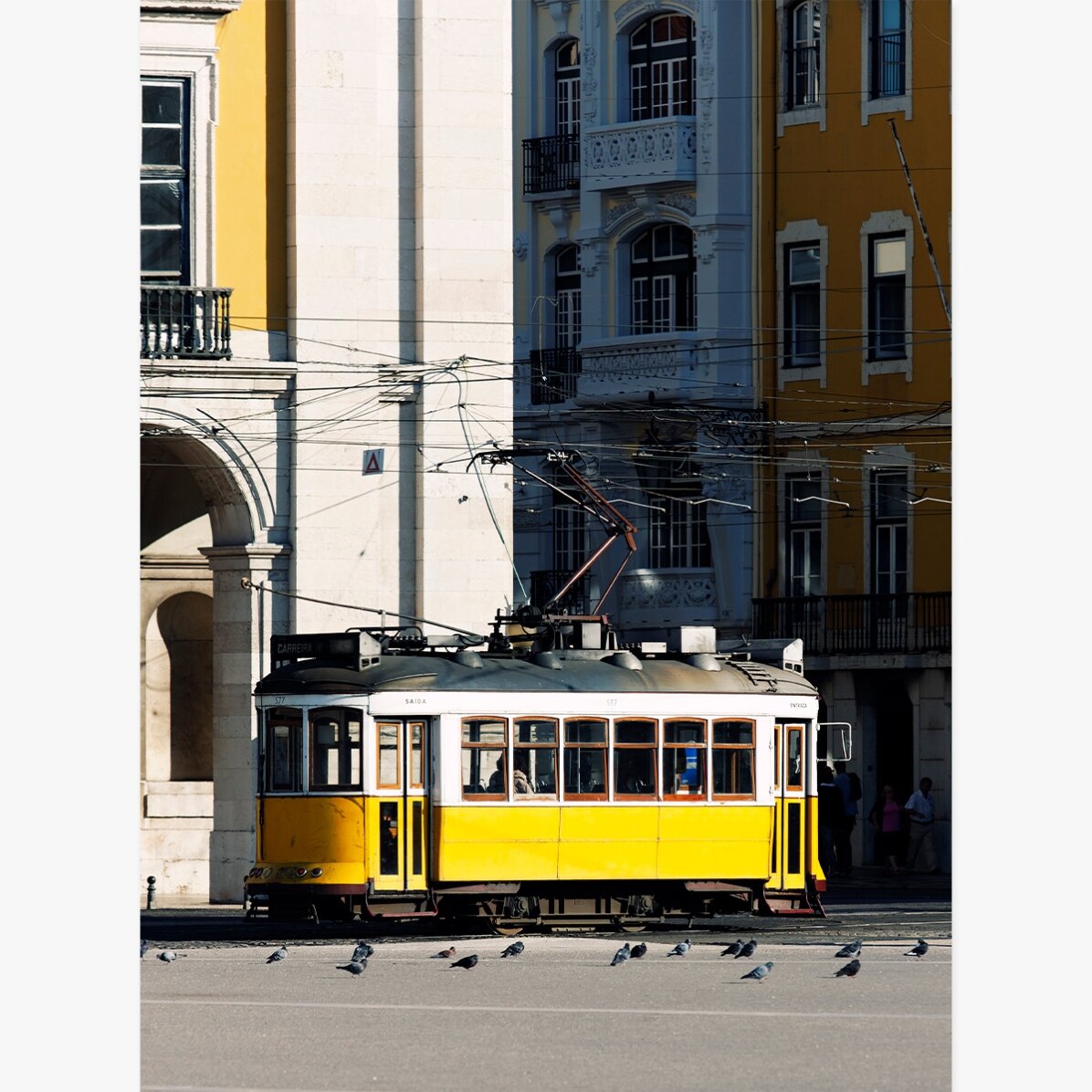 Poster: Gelbe Straßenbahn in Lissabon, Portugal