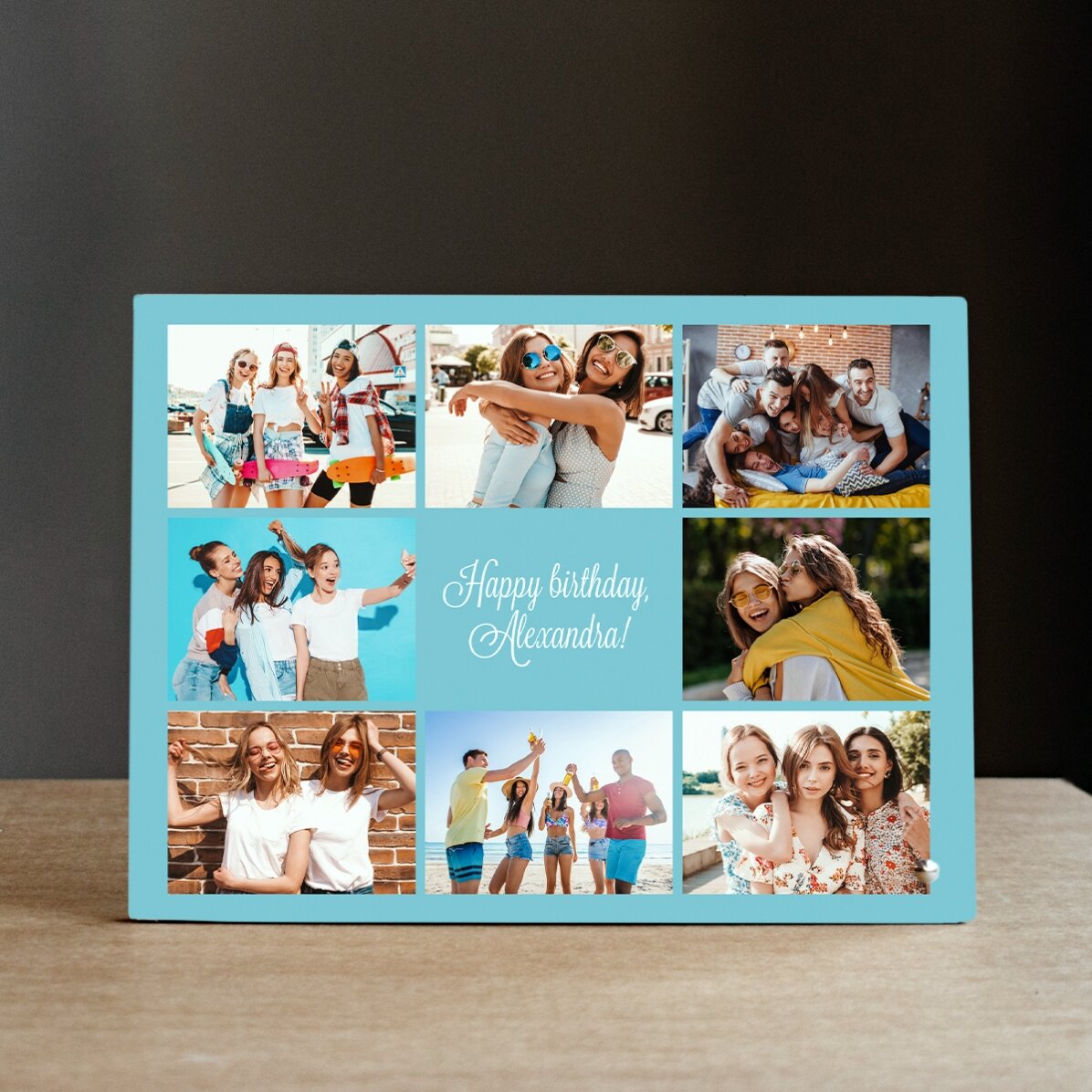 Personalisierter Fotorahmen für den Schreibtisch mit 8 Fotos und Text – Happily Ever After