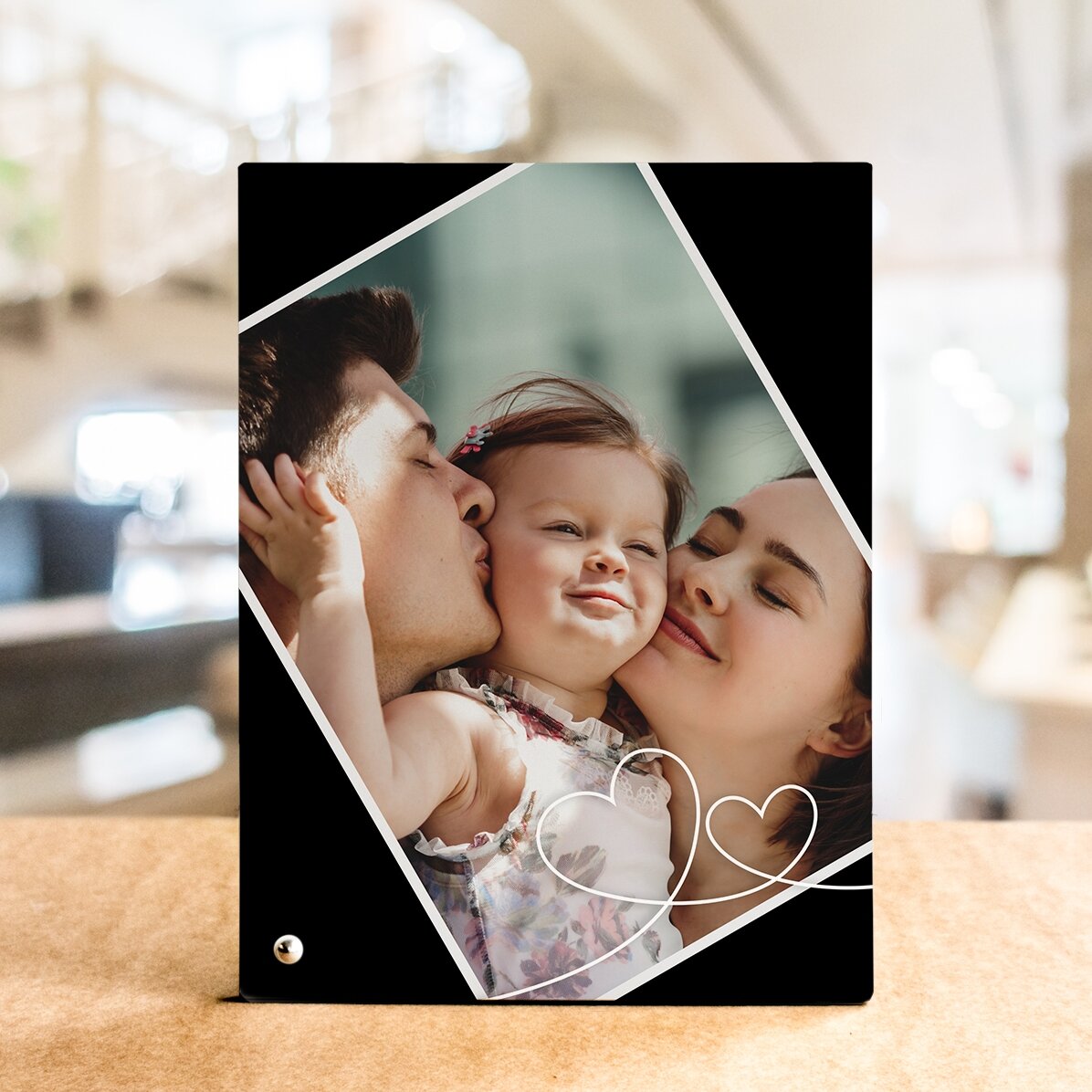 Personalisierter Fotorahmen für den Schreibtisch mit einem Foto und einem Herz