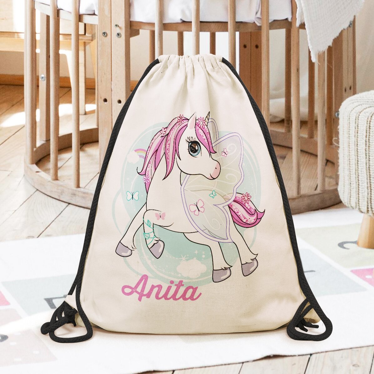 Personalisierter Rucksack mit Namen – Einhorn und Schmetterlinge