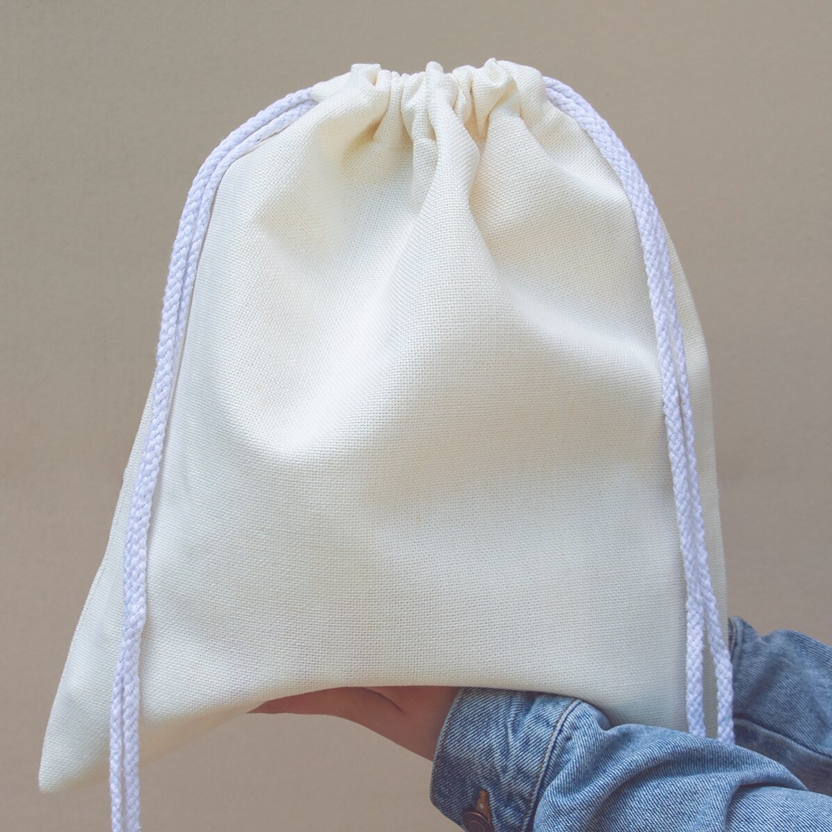 Mittlere, mit Namen personalisierte Tasche – Kleines Mädchen