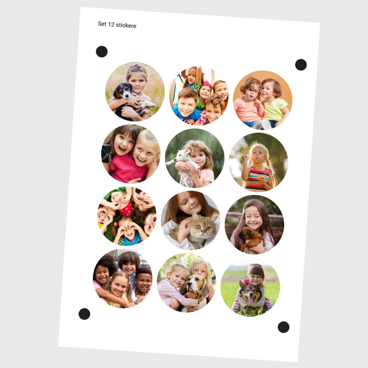 Set mit 12 runden, individuell gestalteten Aufklebern (selbstklebende Etiketten) mit Fotos