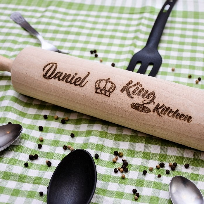 Individuell gestalteter Holz-Teigroller – King of the Kitchen