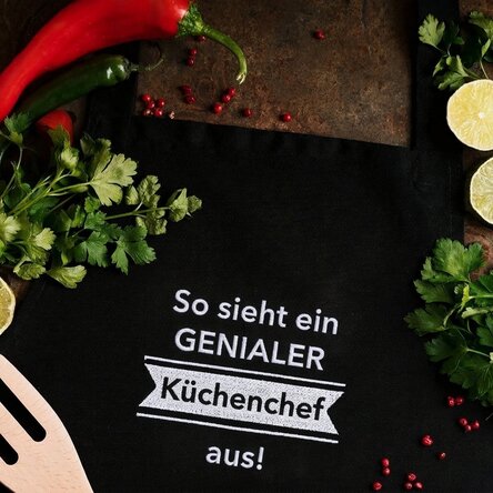 Individuell gestaltete Schürze mit Text – Awesome Chef