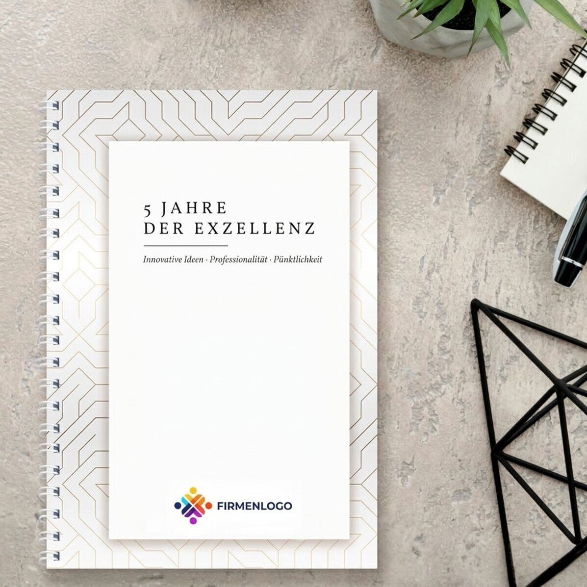 Personalisiertes Notizbuch mit Text, Variante „White“ – Markenjubiläum