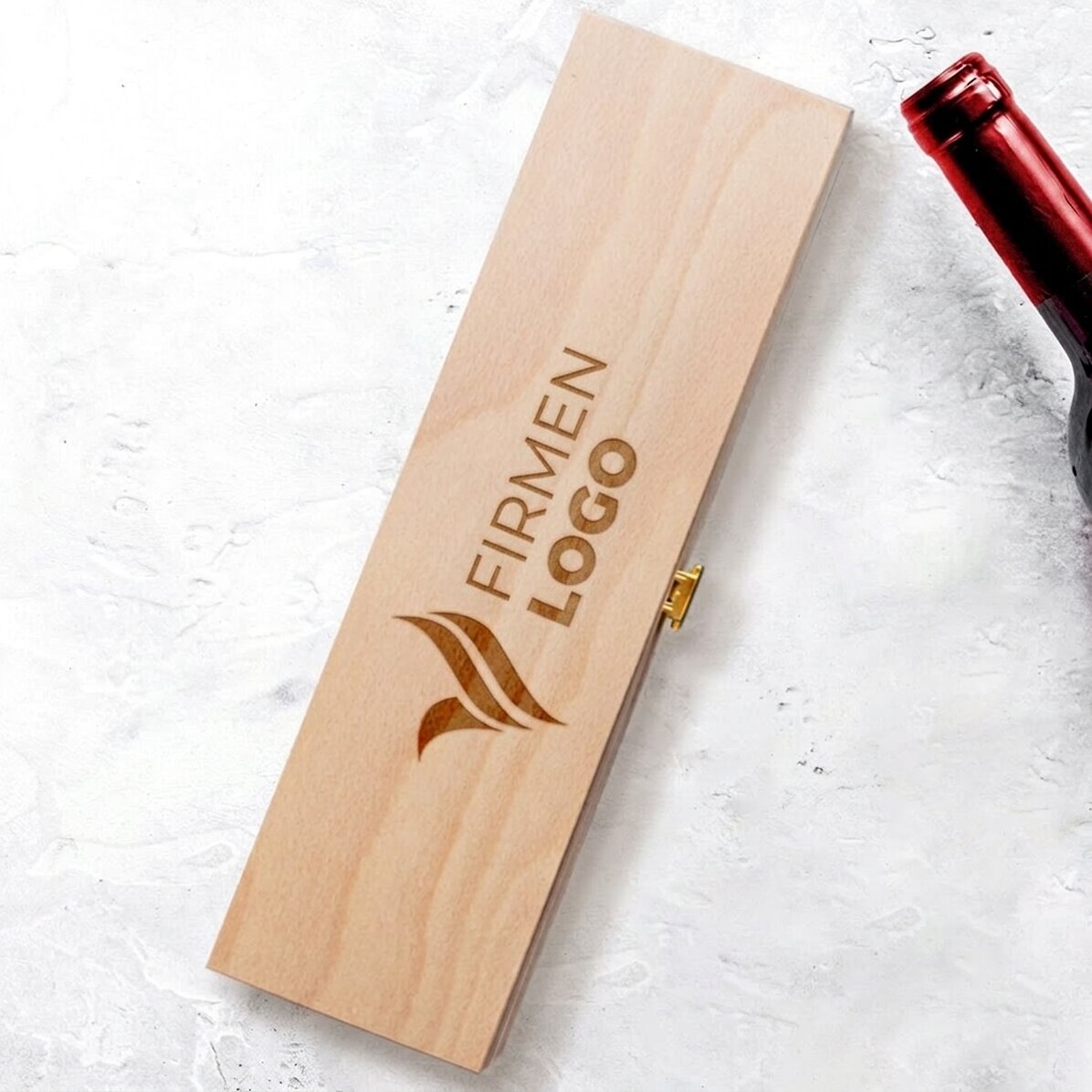 Personalisierte Weinkiste mit Logo