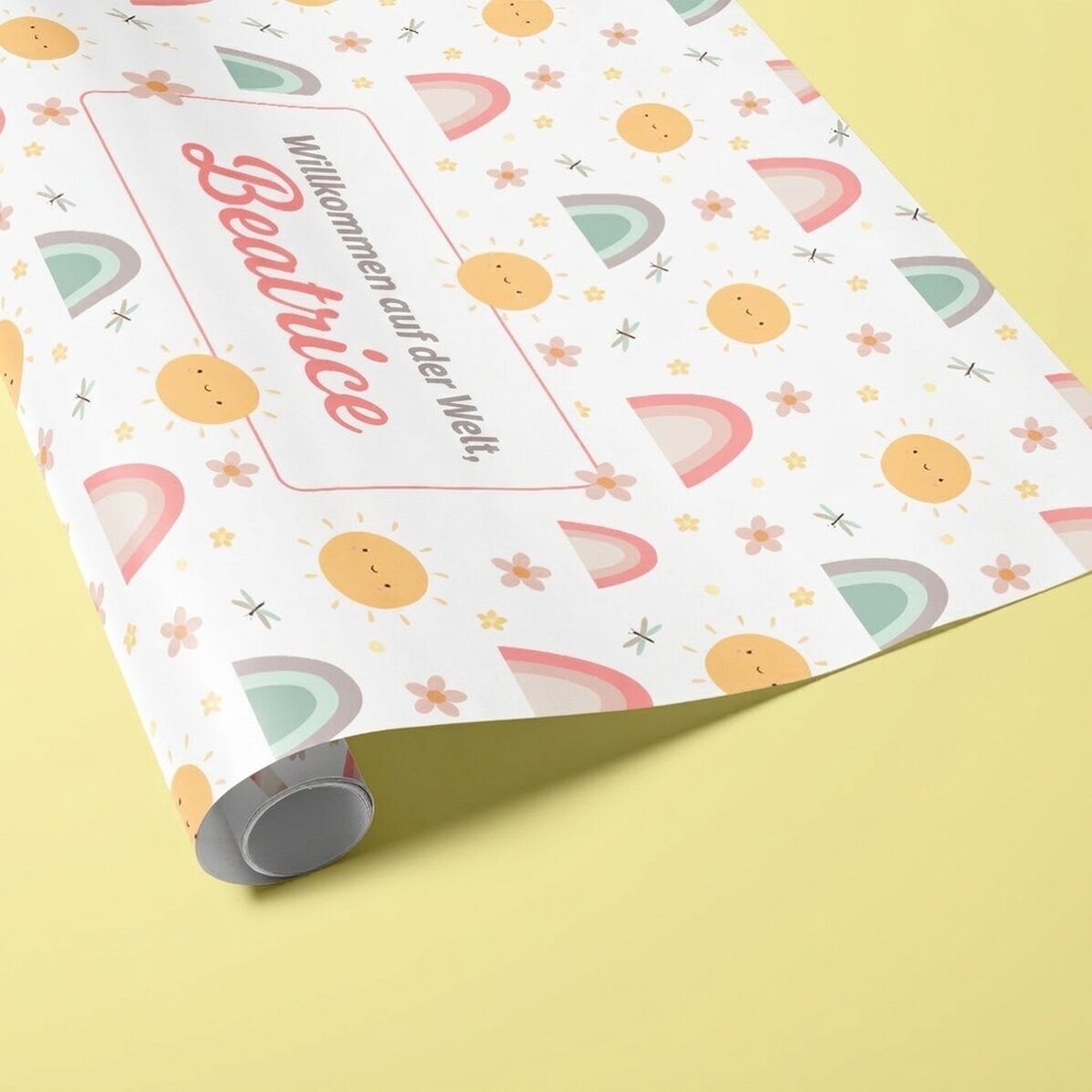 Individuell gestaltetes Geschenkpapier mit Text – Baby girl
