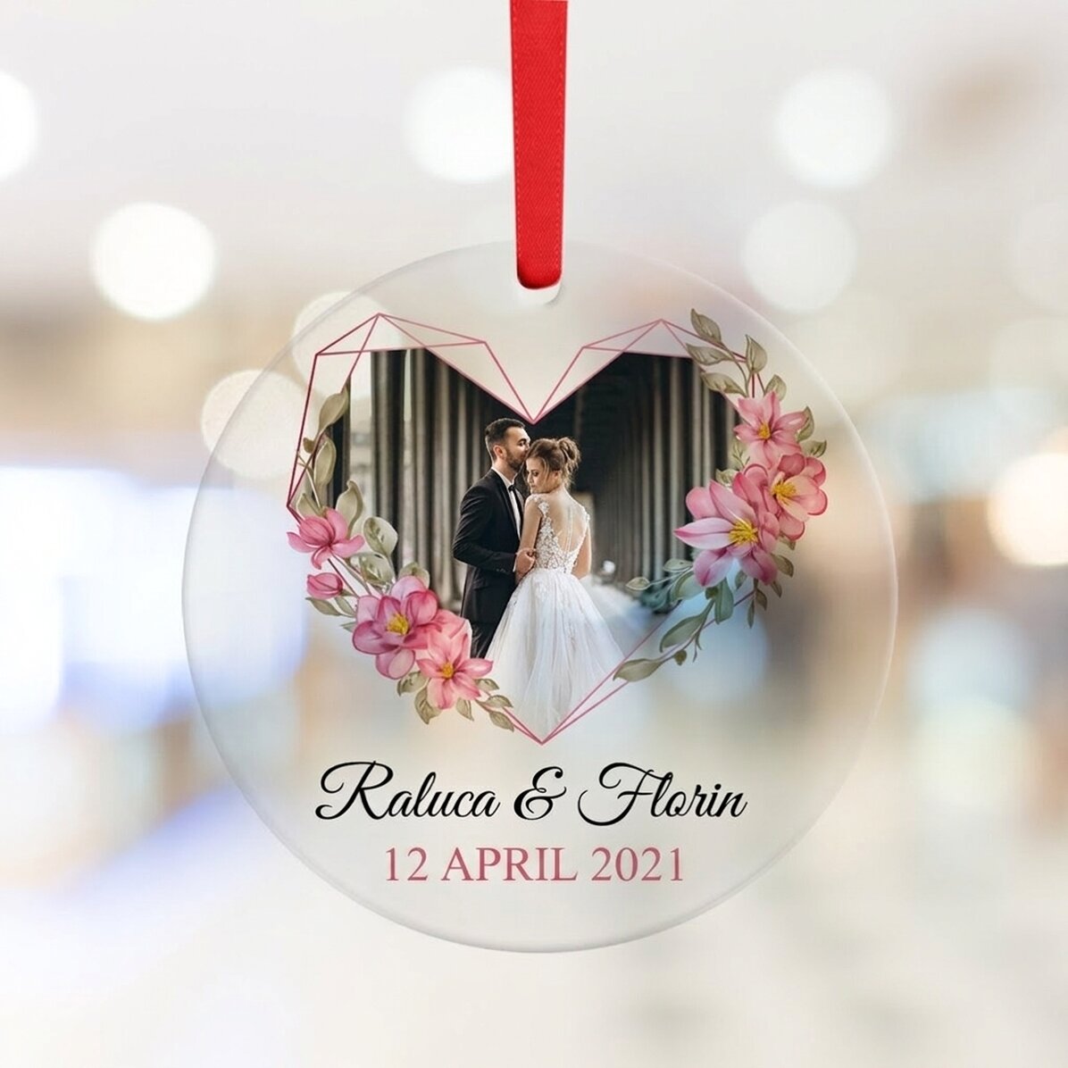 Individuell gestaltete runde Dekoration mit Text und Foto – Flower Frame